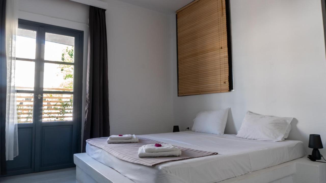 Vista Mare Hotel Náusza Kültér fotó