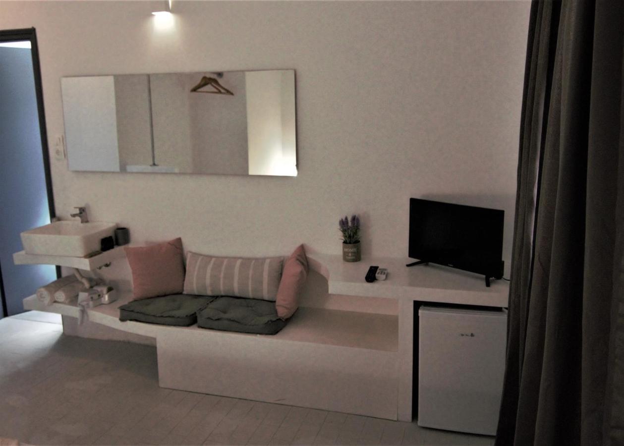 Vista Mare Hotel Náusza Kültér fotó