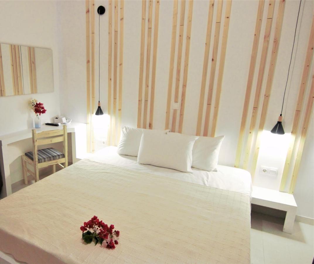 Vista Mare Hotel Náusza Kültér fotó