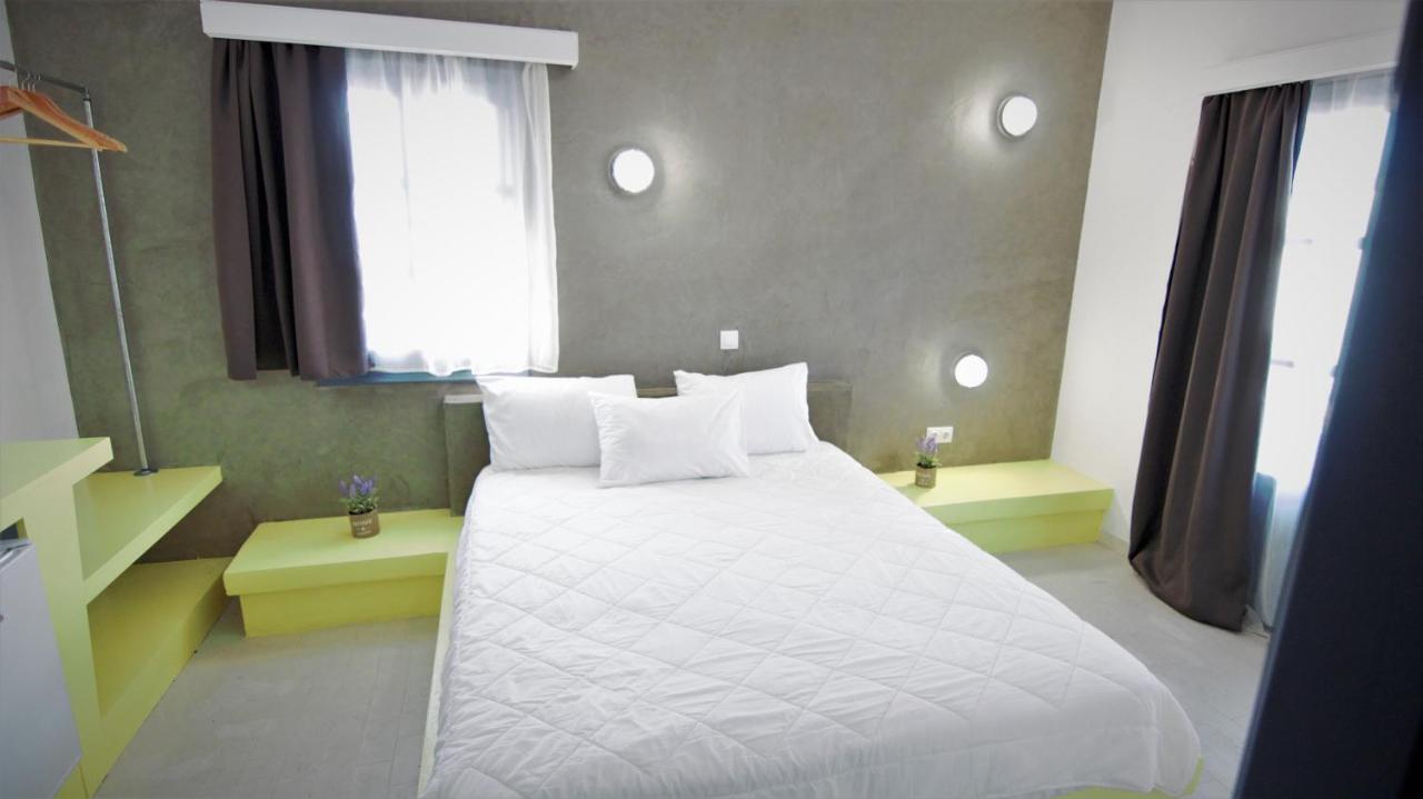 Vista Mare Hotel Náusza Kültér fotó