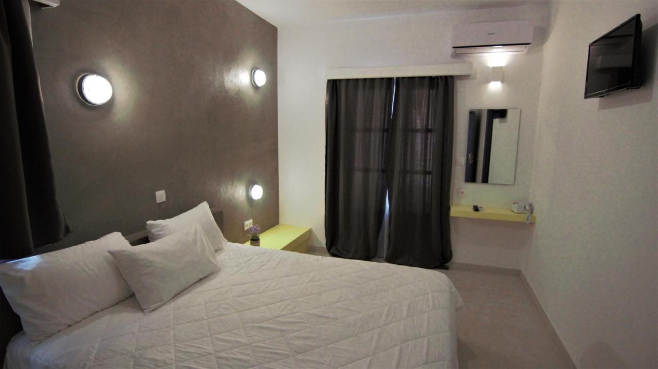 Vista Mare Hotel Náusza Kültér fotó